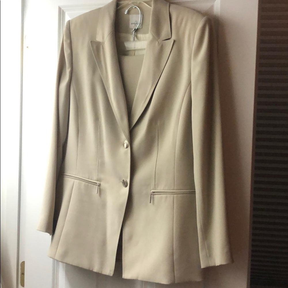 NWOT Anne Klein 2 Piece Suit (Jacket & Pants)